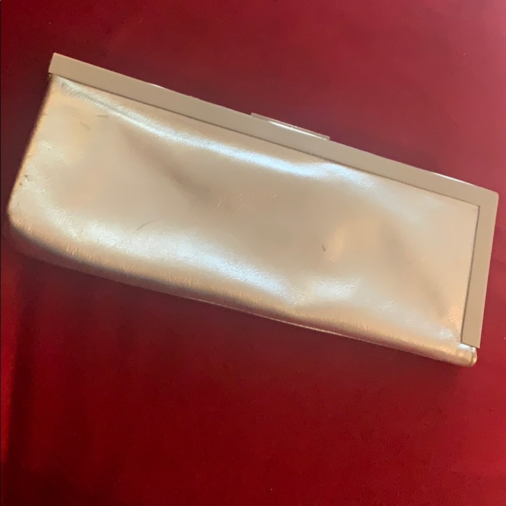Calvin Klein silver clutch purse 👛